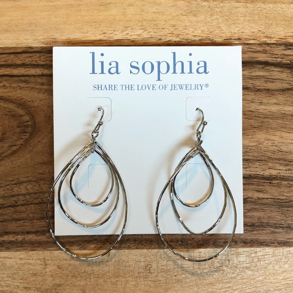 Lia Sophia NWT earrings